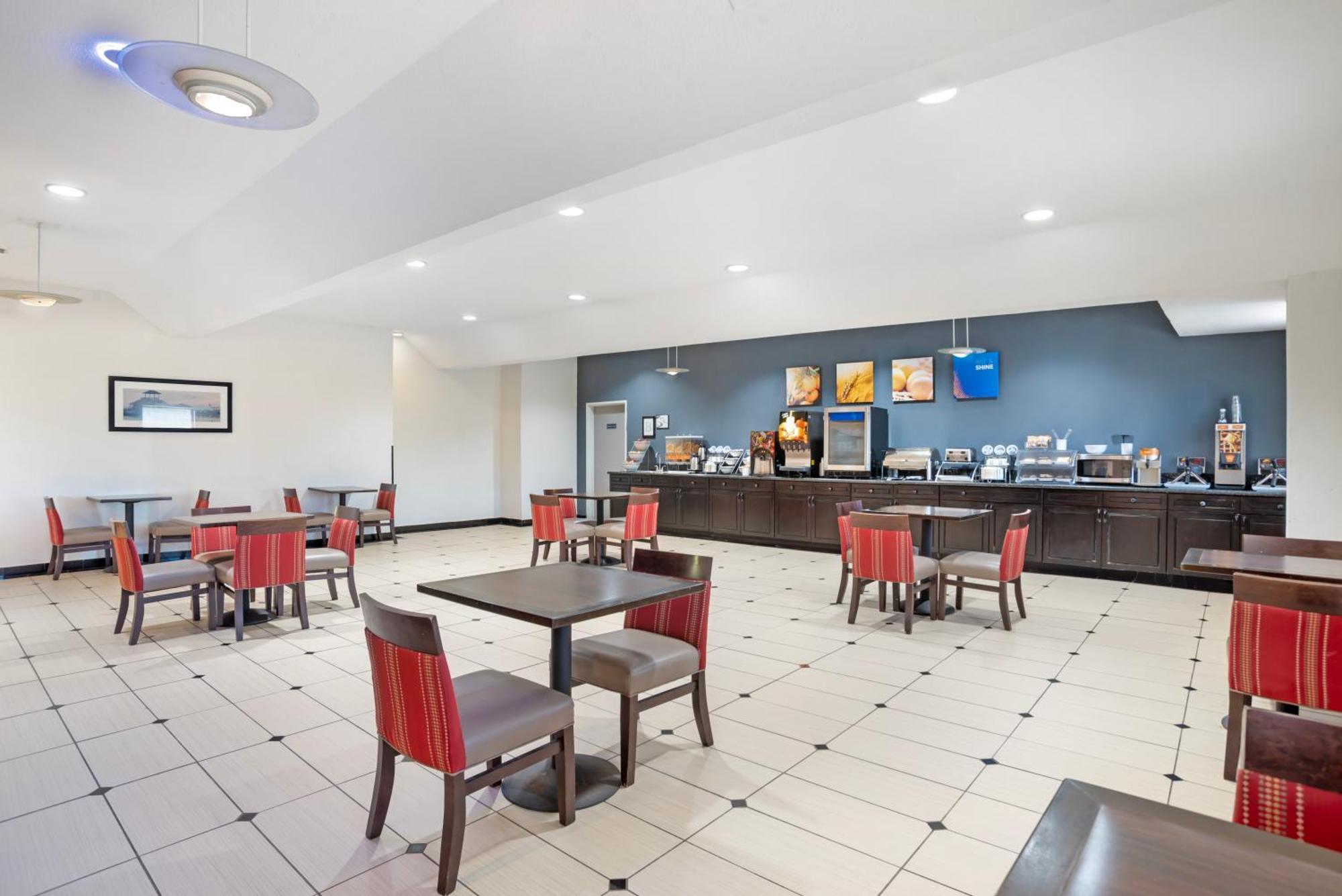 גאלפורט Comfort Inn & Suites Crystal Inn Sportsplex מראה חיצוני תמונה