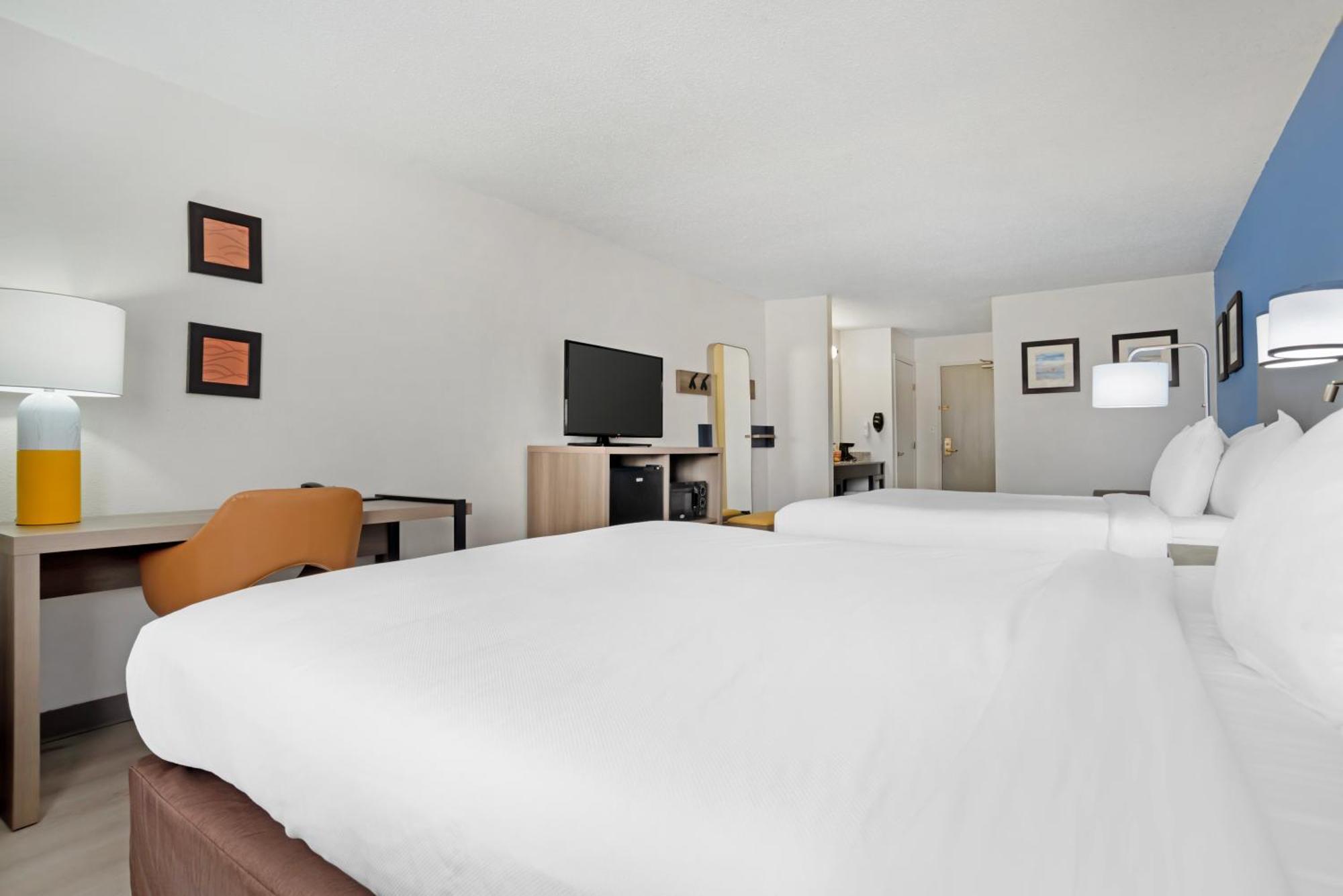 גאלפורט Comfort Inn & Suites Crystal Inn Sportsplex מראה חיצוני תמונה
