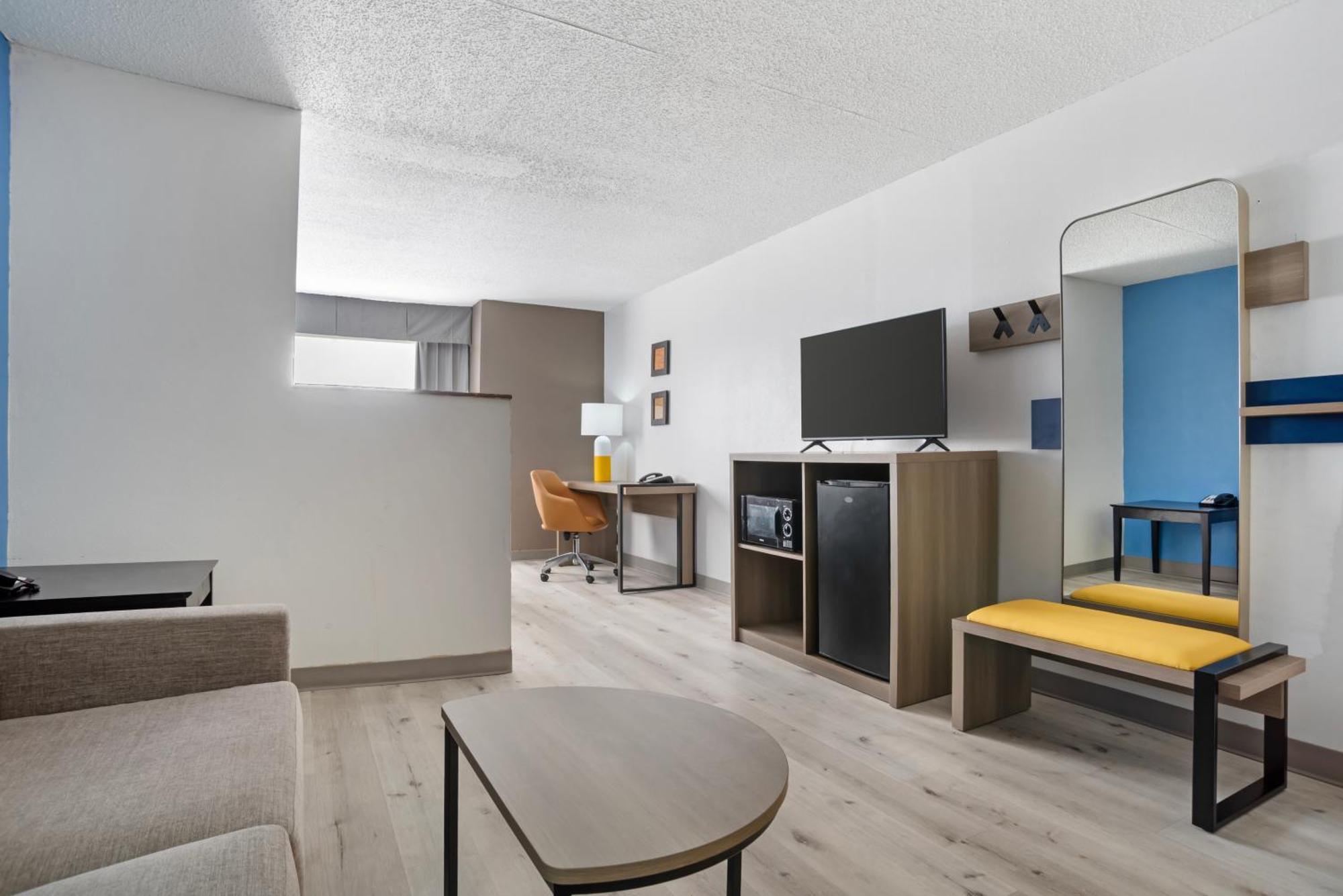 גאלפורט Comfort Inn & Suites Crystal Inn Sportsplex מראה חיצוני תמונה